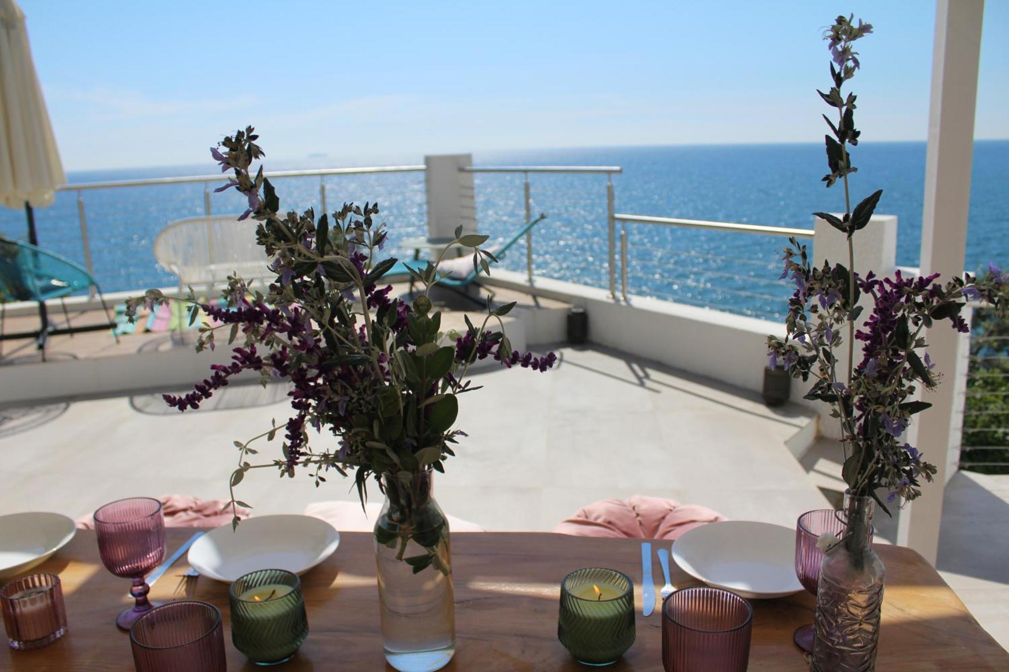 Conca Verde: Beachfront Villas with Private Jacuzzis Andora Exterior photo