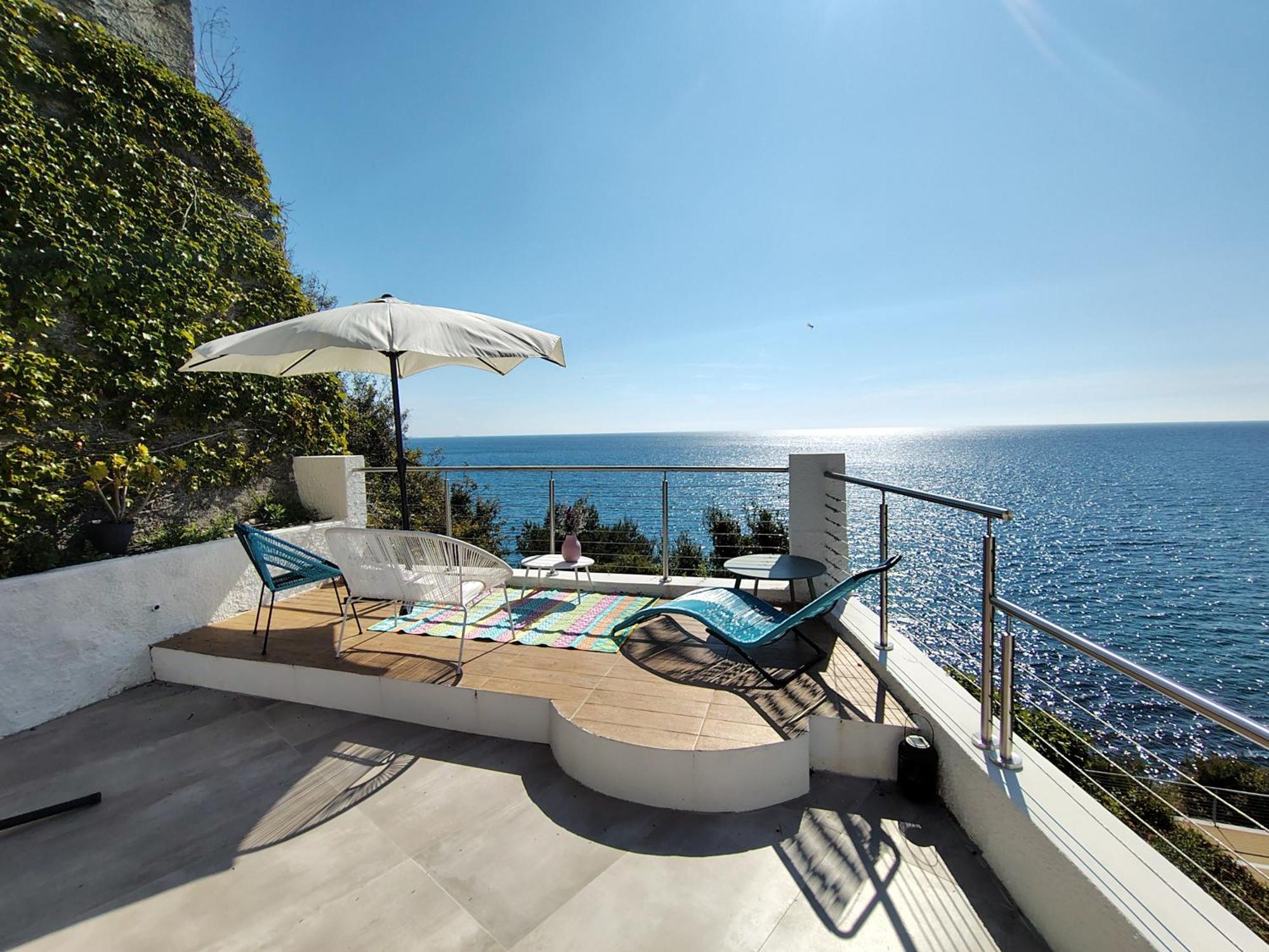 Conca Verde: Beachfront Villas with Private Jacuzzis Andora Exterior photo